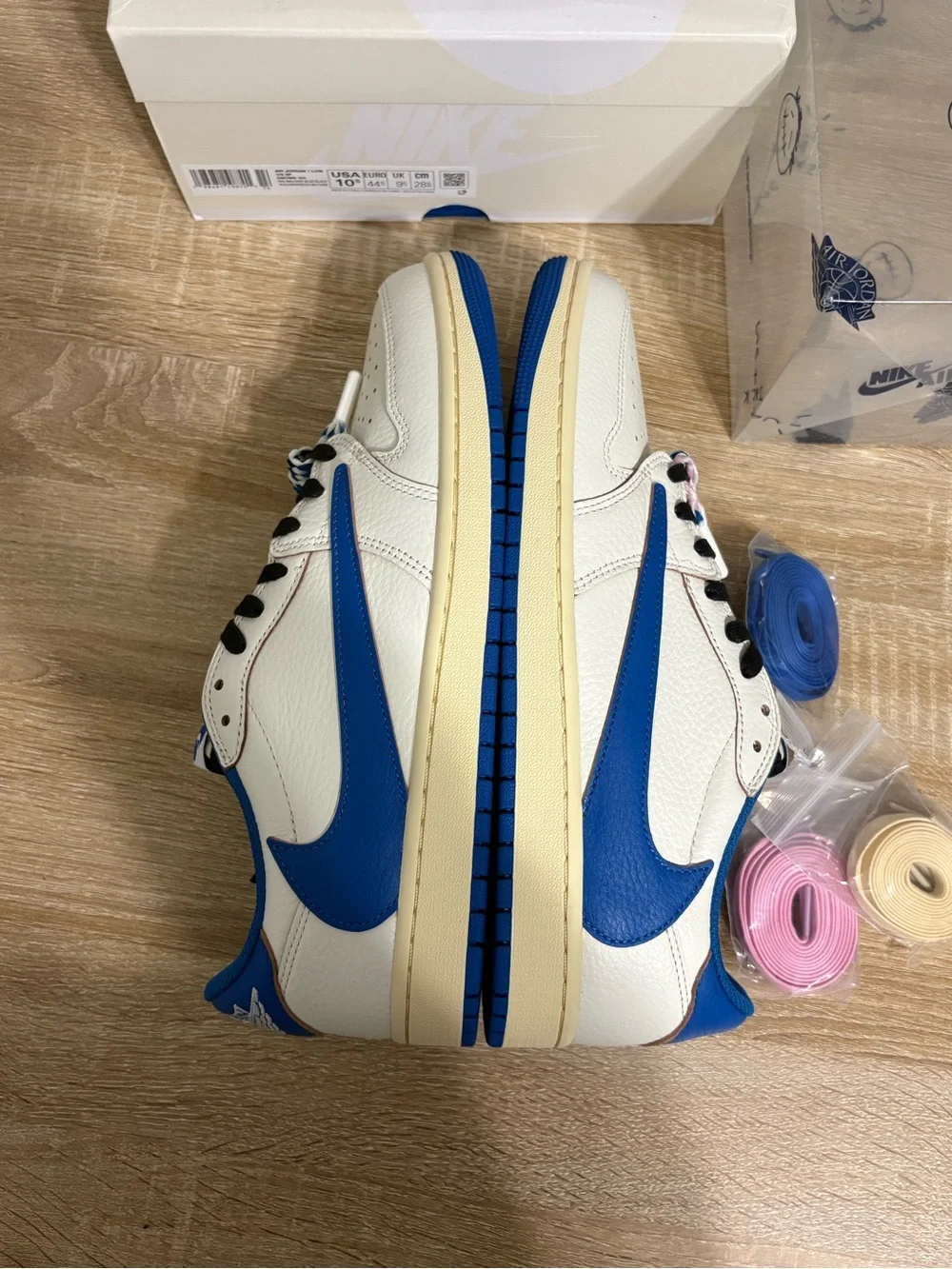 Jordan 1 low × Travis Scott Fragment 2.0